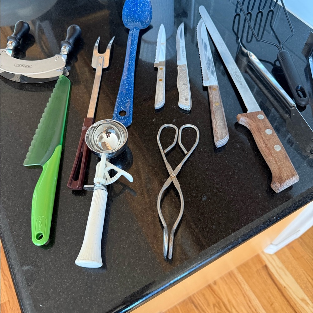 Assorted Kitchen Utensils Set